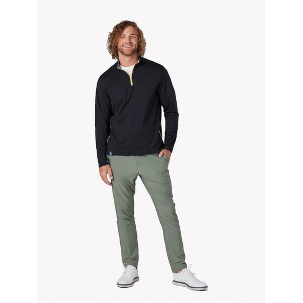 Chubbies Men’s The Granite Movementum Pullover Size XL in Black Like-New